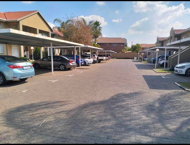 2 BEDROOM APARTMENT FOR SALE IN KEMPTON PARK EXT 04